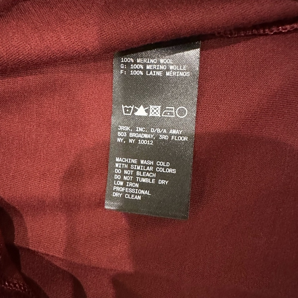 Away Travel The Go-To Tank Wine Size XS - Picture 4 of 5